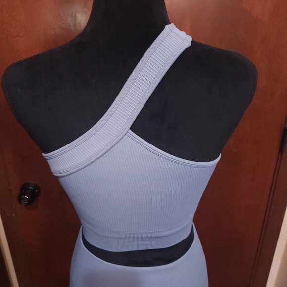 OQQ Seamless High Waisted Shorts and Top Set, Women's Size Small Blue - Picture 2 of 7